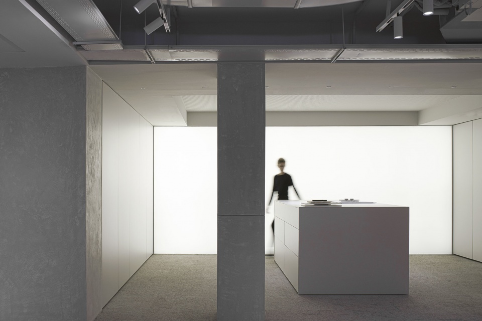 azora offices madrid by francesc rife studio