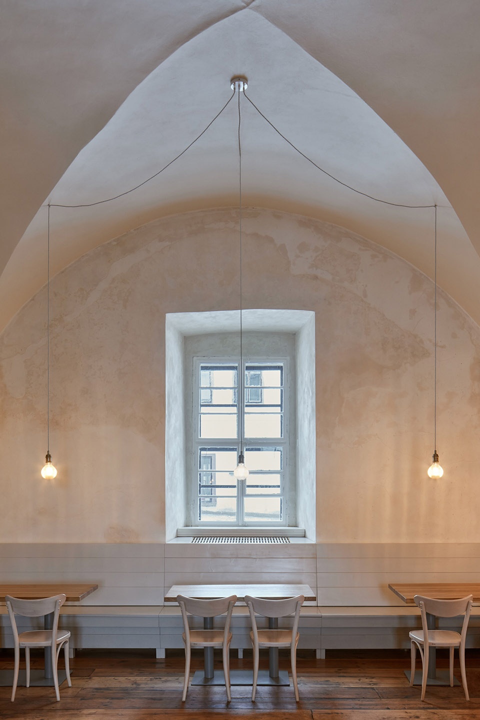 three roses baroque restaurant prague by adr