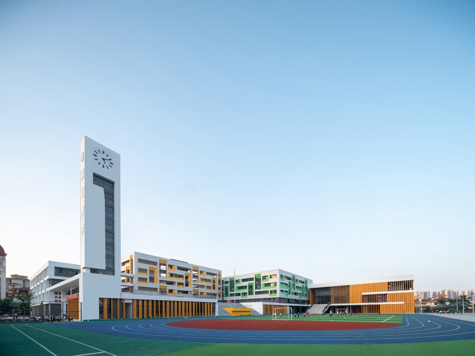 Yuewang Primary School in Yuancheng District by Tao Zhi Studio