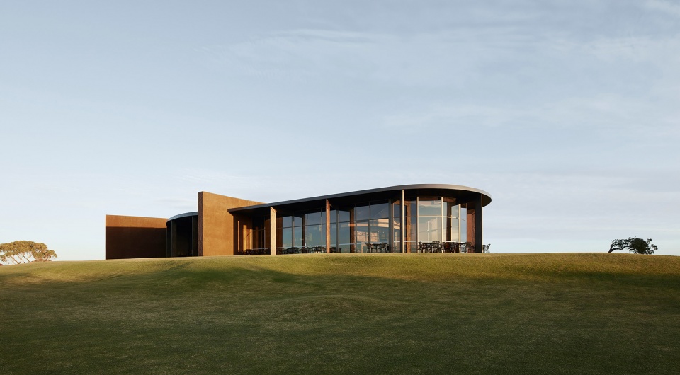 lonsdale links by wood marsh