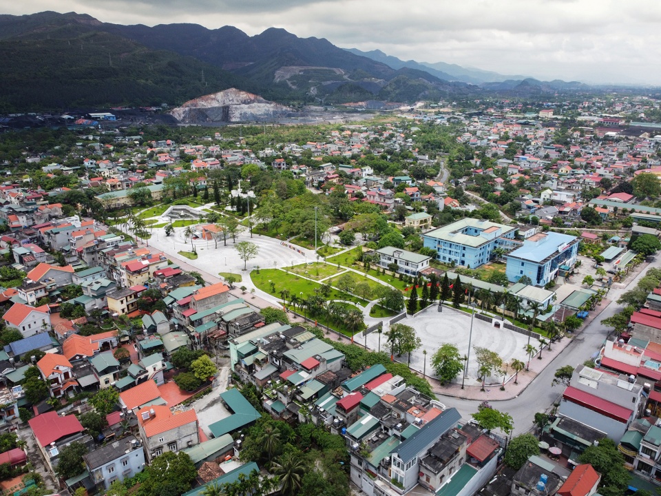 revival of mao khe mining park by hp architects