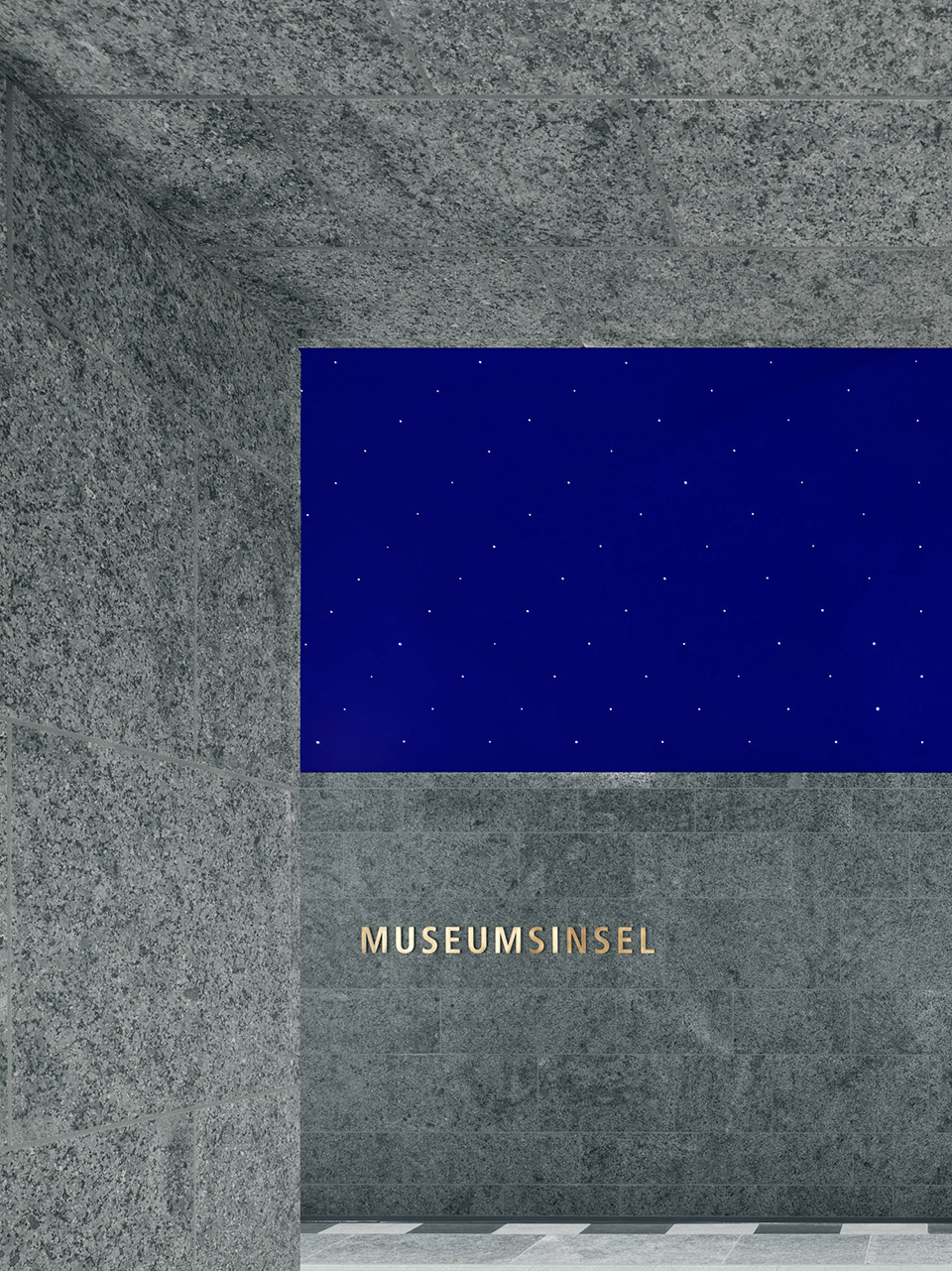 U BAHNHOF MUSEUMSINSEL BERLIN by Max Dudler
