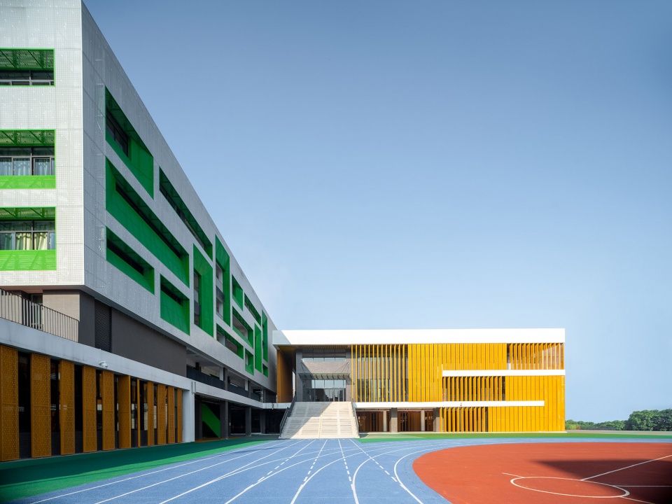 Yuewang Primary School in Yuancheng District by Tao Zhi Studio