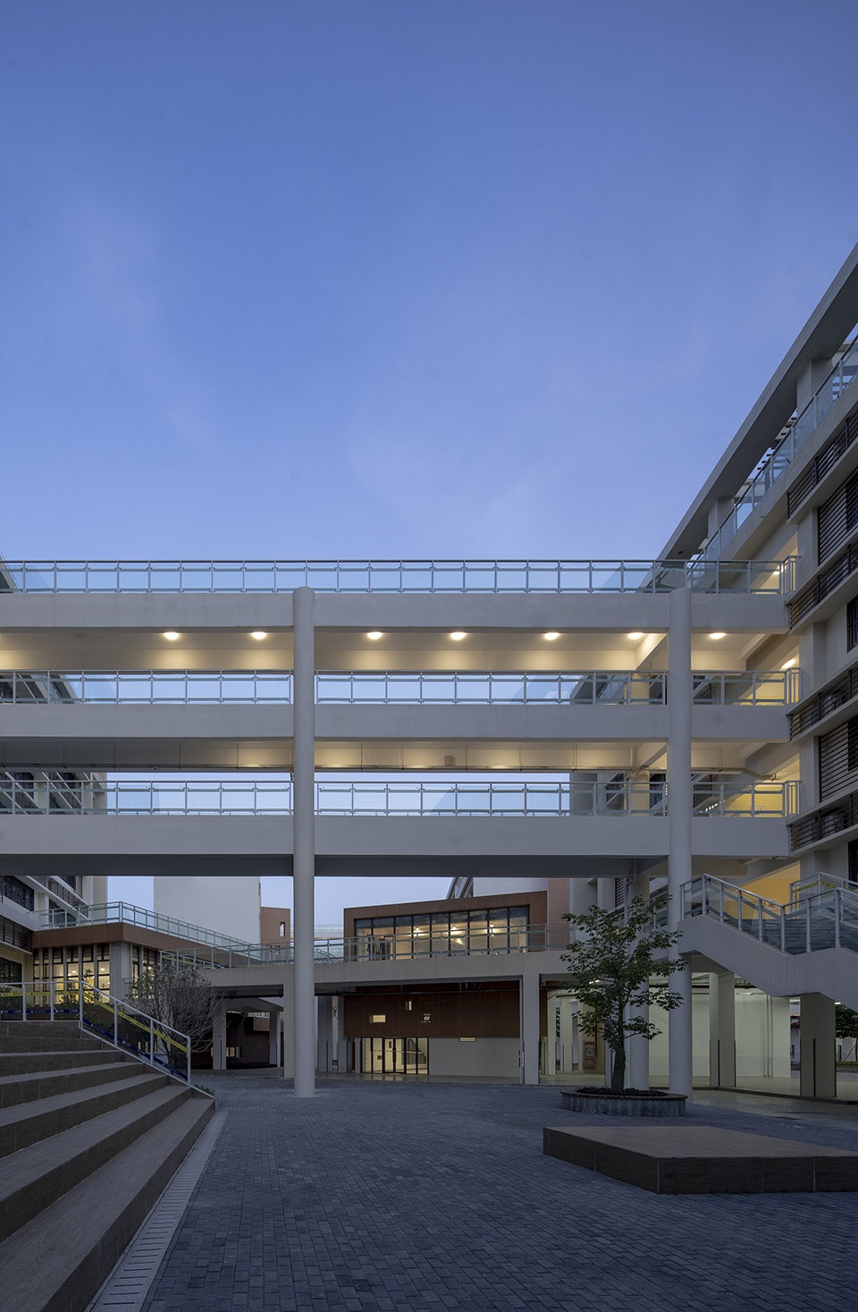 深圳光明新区凤凰学校深圳大学建筑设计研究院钟中钟波涛工作室