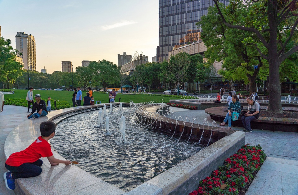 Taipingqiao Park China by DLC