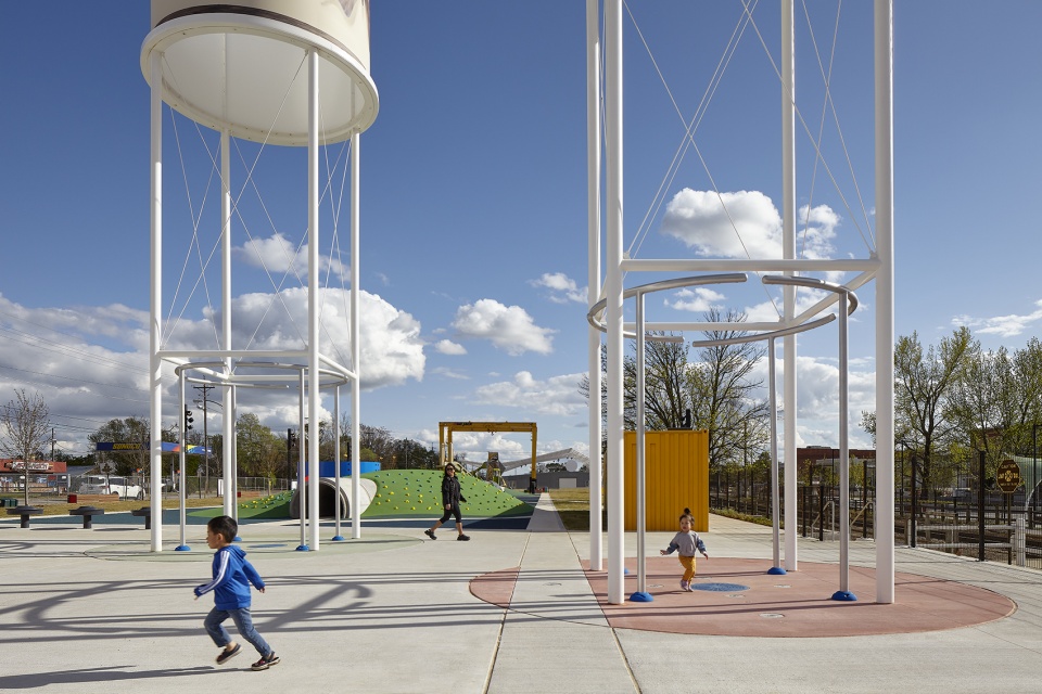 railyard park by ross barney architects