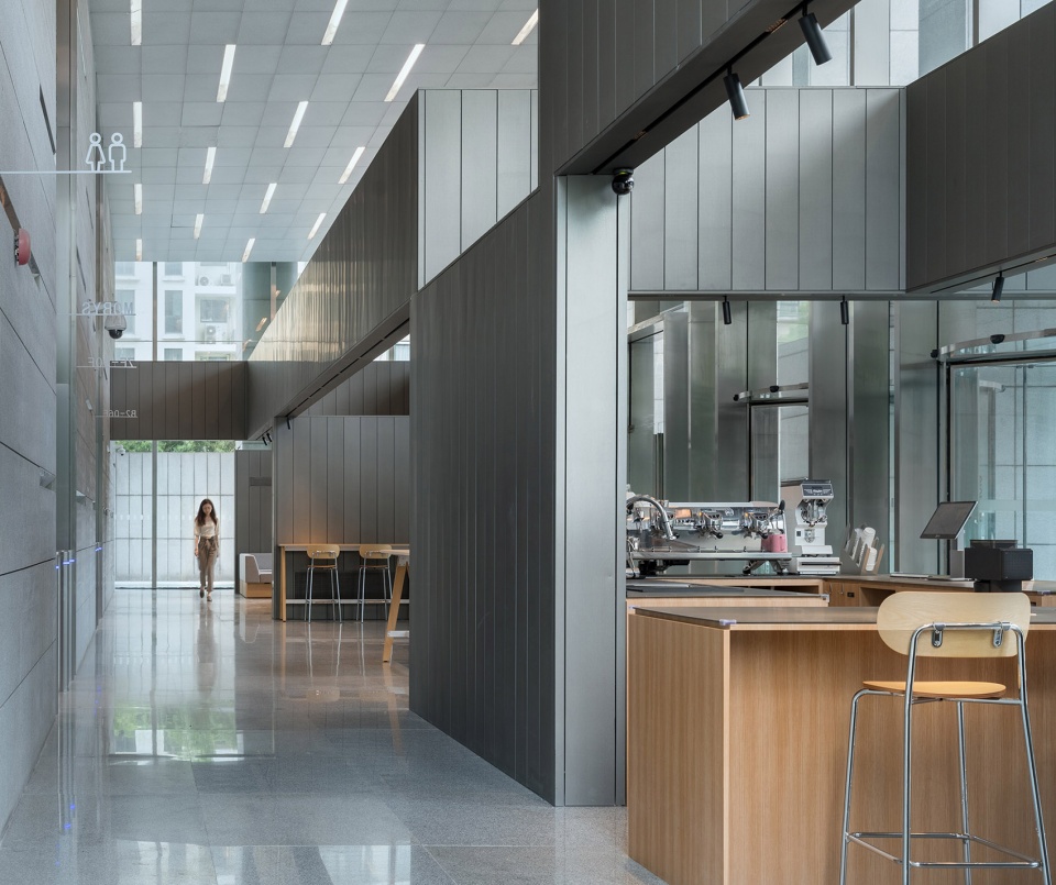 Huangpu Center Office Lobby China by atelier mearc