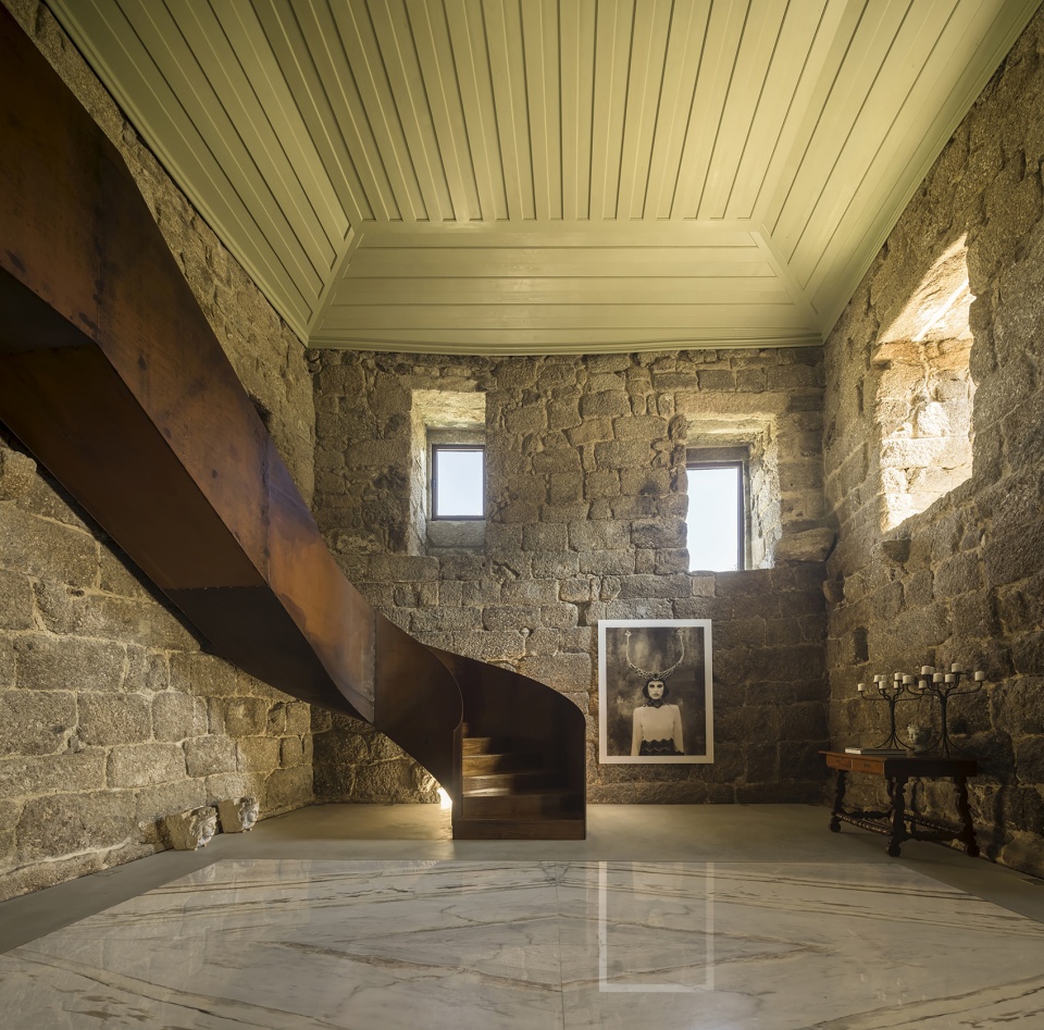 casa no minho by germano de castro pinheiro