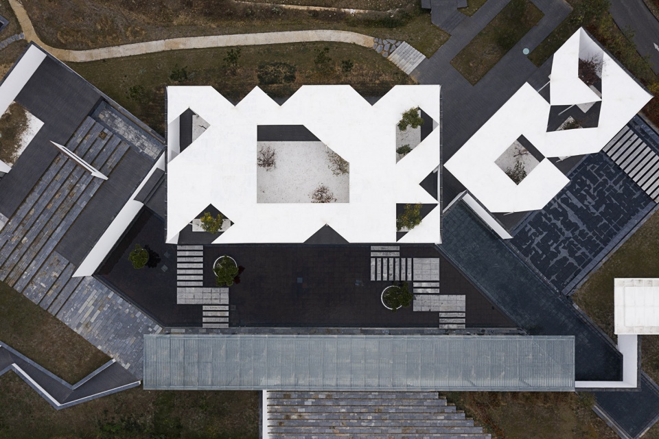zhongguancun leisure complex in weihai by chinese and german hang architectural design co ltd