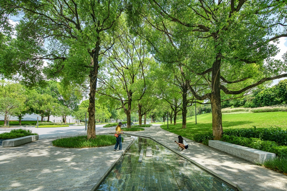 Songshan Lake Central Area Lounge Corridor Demonstration Section Reconstruction and Upgrade Project by DONGDA SHENZHEN DESIGN CO LTD