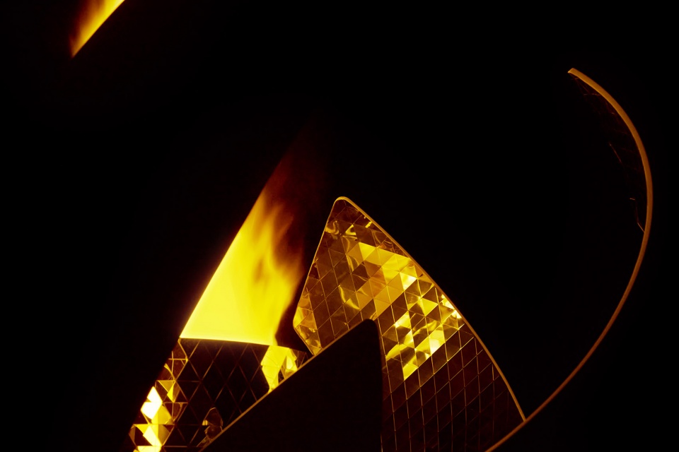Tokyo2020 Olympic Cauldron by nendo