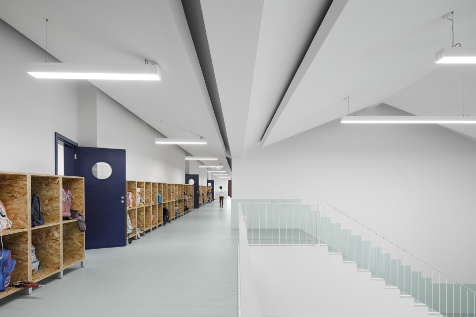 Sao Bernardo Elementary School Aveiro by ARTE TECToNiCA