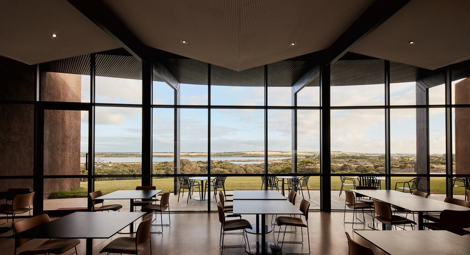 lonsdale links by wood marsh