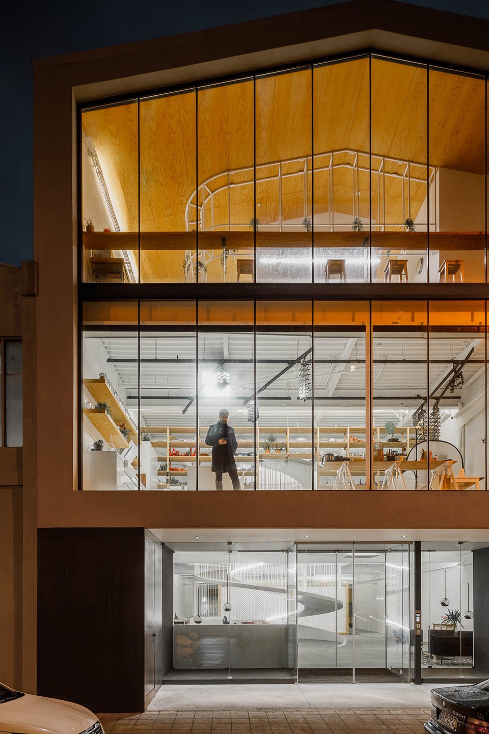 EGOI CLAVEL S KITCHEN by PAULO MERLINI architects
