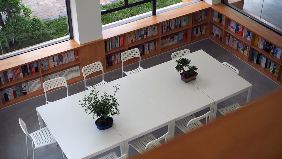 Xi an Gaoxin No 6 High School Library by Wall Architects of XAUAT