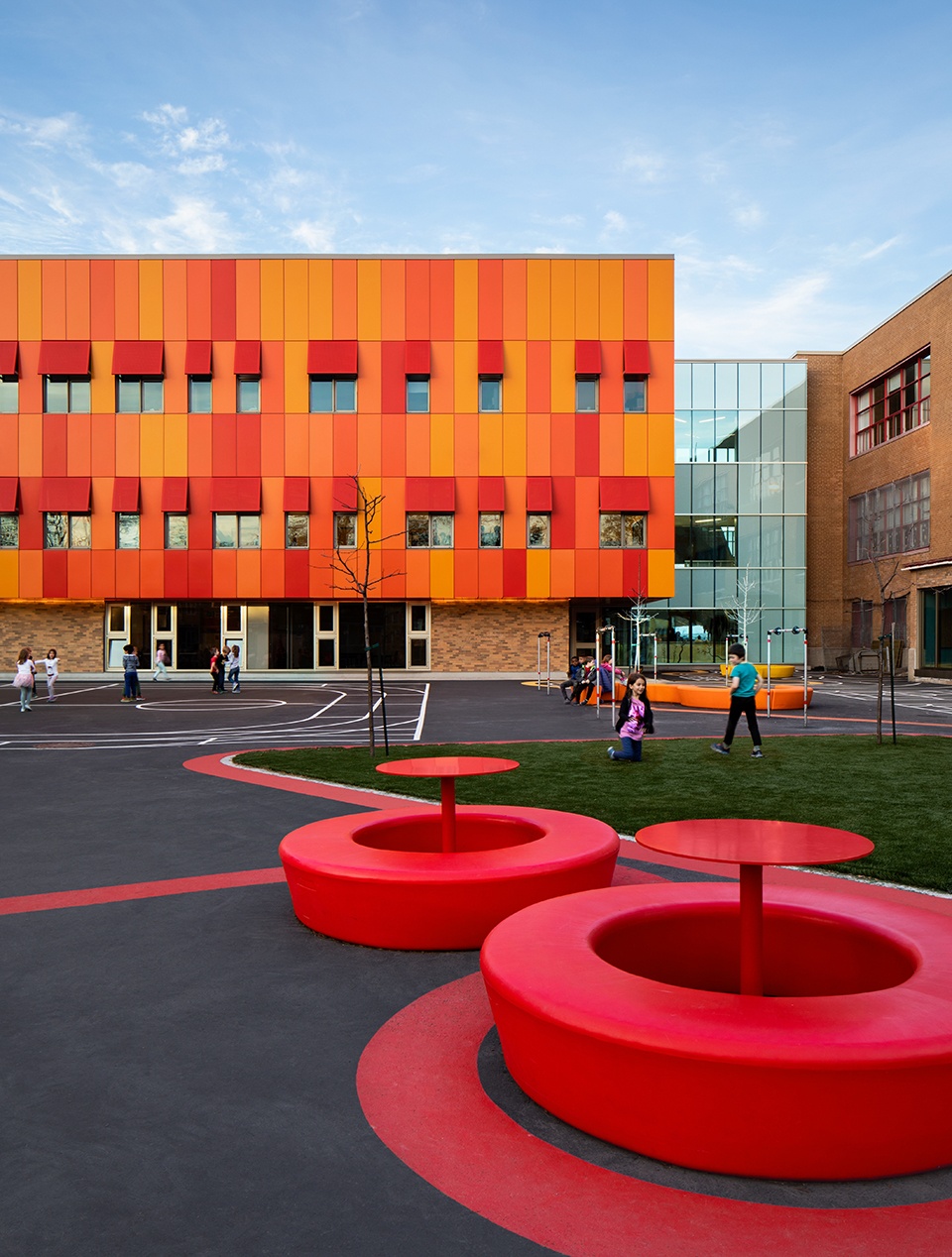 christ roi elementary school by bgla smith vigeant architectes