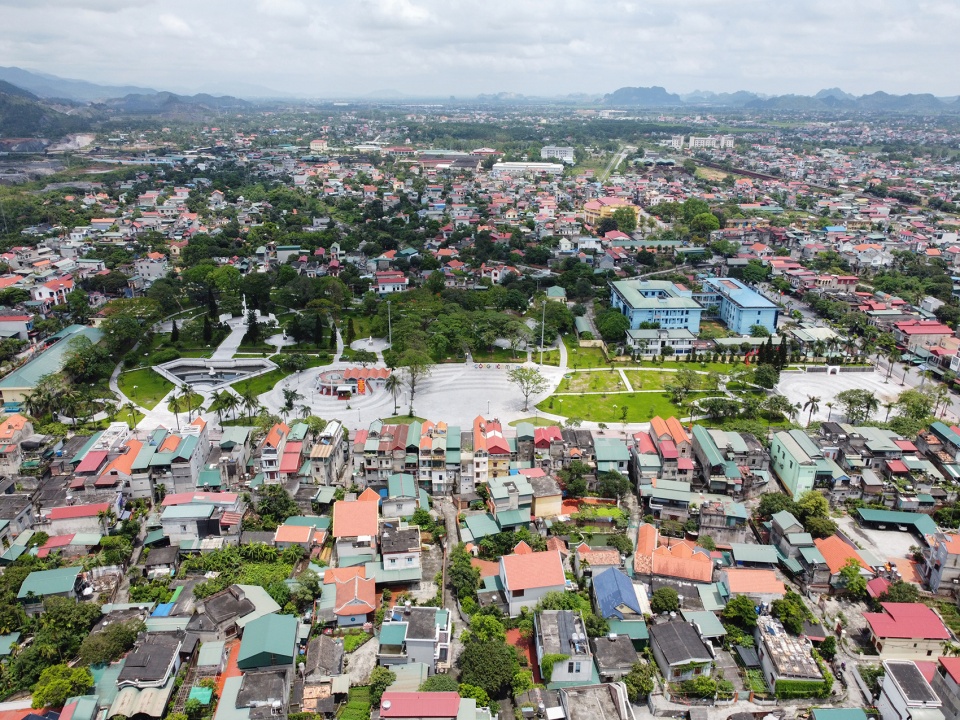 revival of mao khe mining park by hp architects