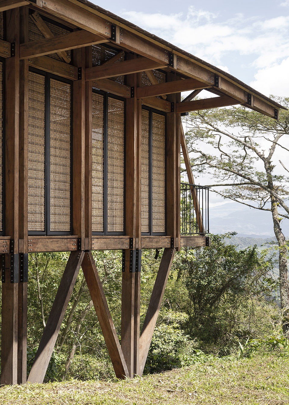 woven house by santiago pradilla zuloark