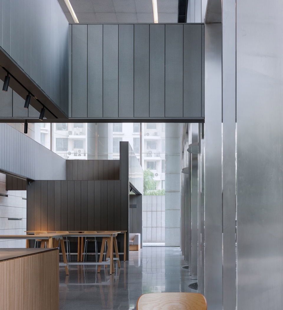 Huangpu Center Office Lobby China by atelier mearc