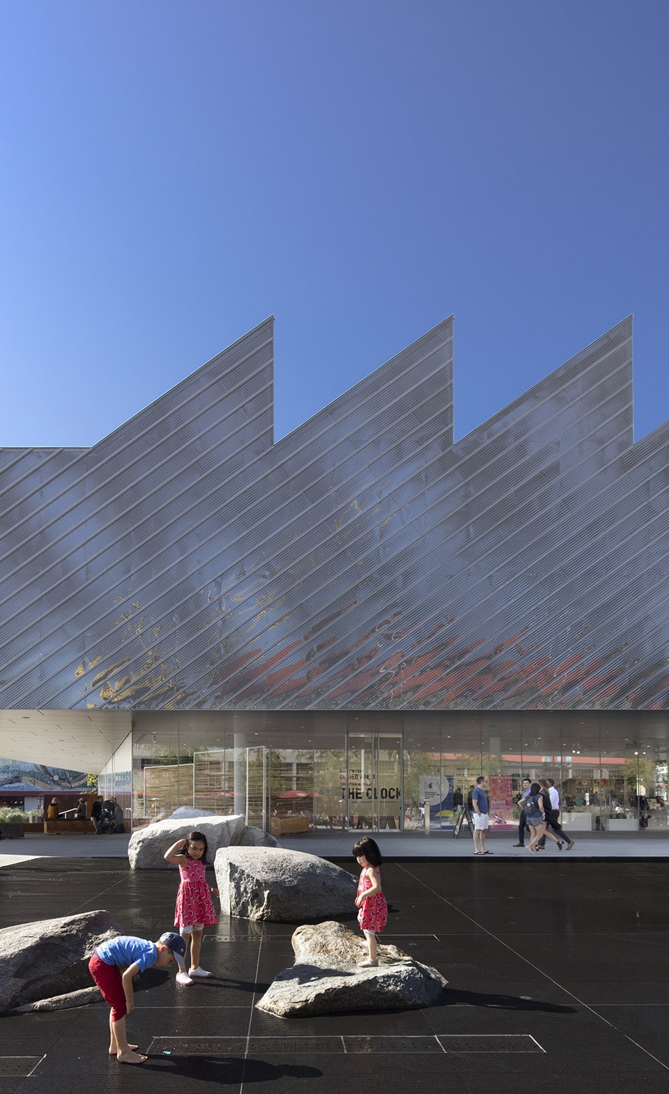 Polygon Gallery by Patkau Architects