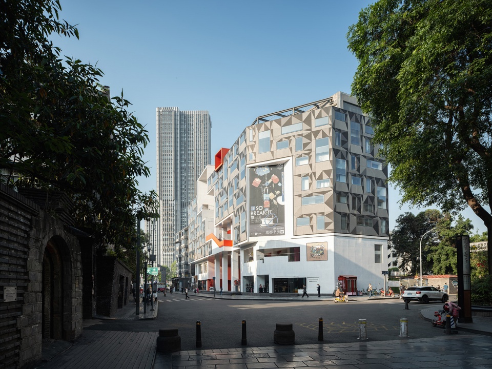 The Alley Chengdu China by VARY DESIGN