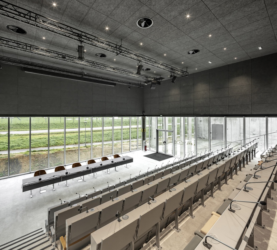 fort agglo 21 technology park by randja farid azib architects