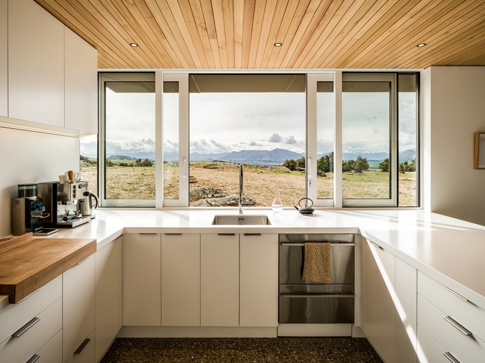 wanaka wedge house by actual architecture