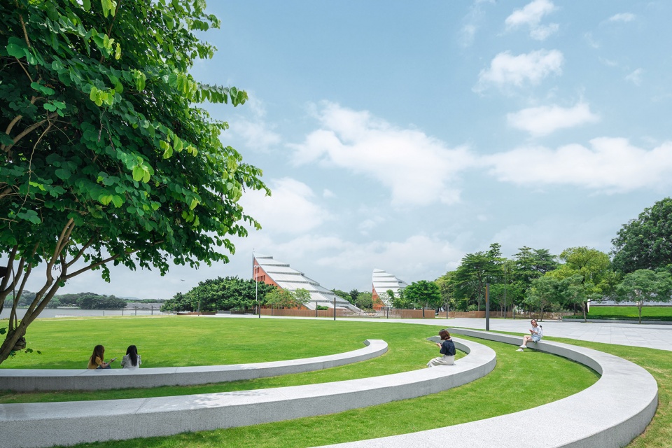 Songshan Lake Central Area Lounge Corridor Demonstration Section Reconstruction and Upgrade Project by DONGDA SHENZHEN DESIGN CO LTD