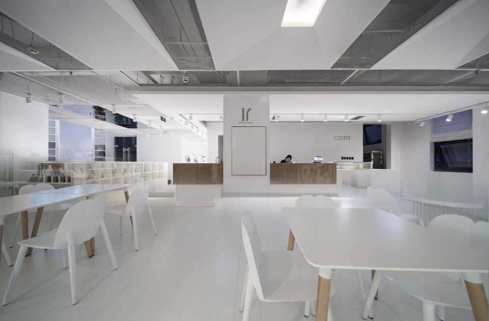 Zhijian Bookstore White China by SMY Space Interior Design Studio