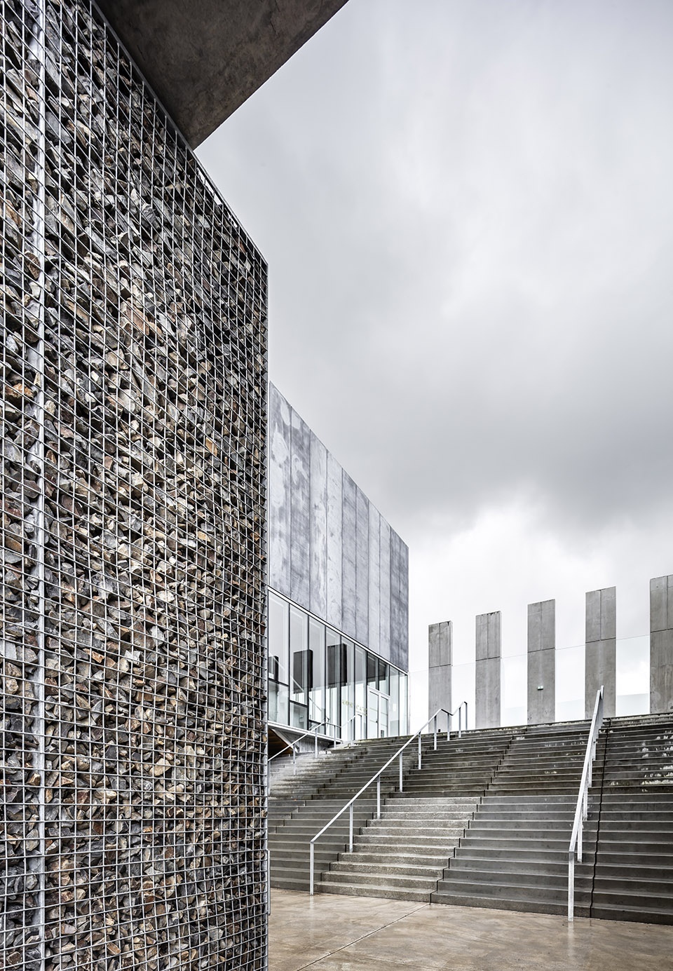 fort agglo 21 technology park by randja farid azib architects