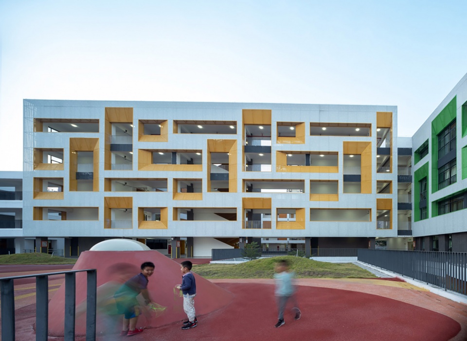 Yuewang Primary School in Yuancheng District by Tao Zhi Studio