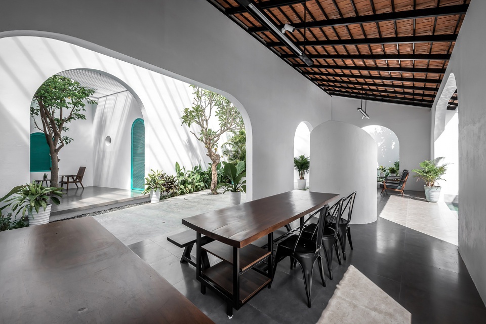 Phu Yen House by Story Architecture