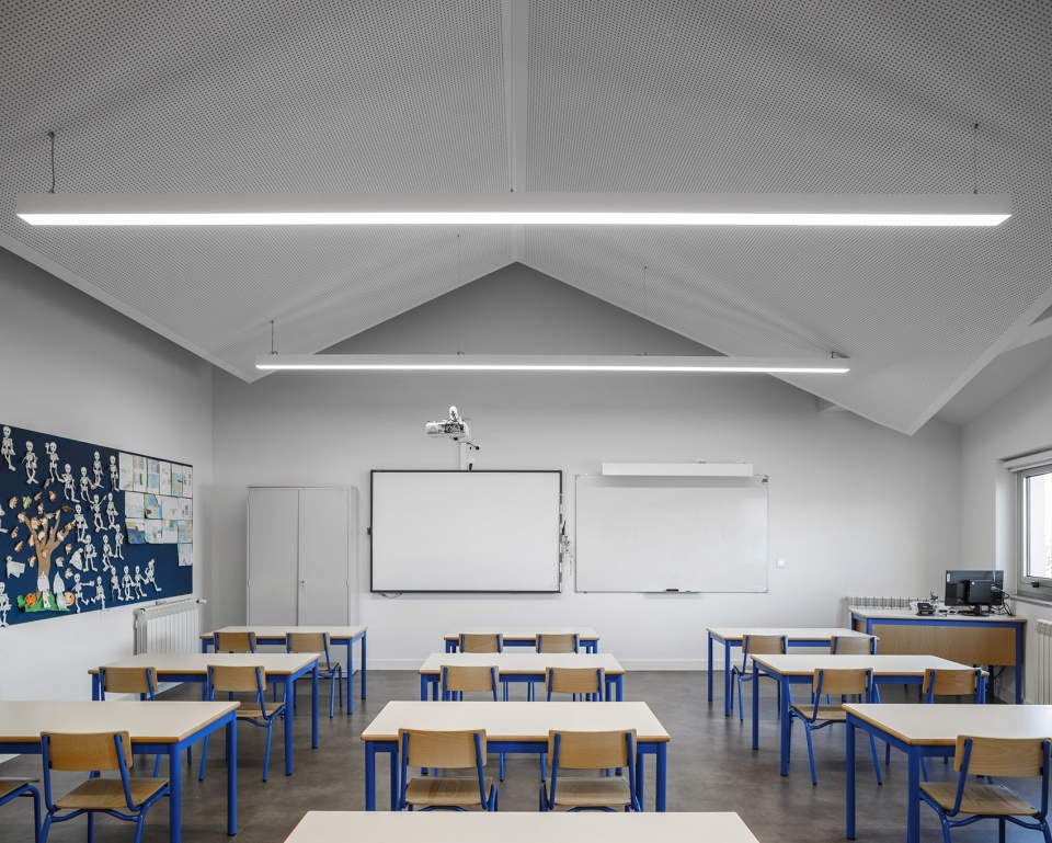 Sao Bernardo Elementary School Aveiro by ARTE TECToNiCA