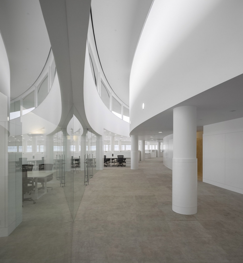 the building on the water by alvaro siza carlos castanheira