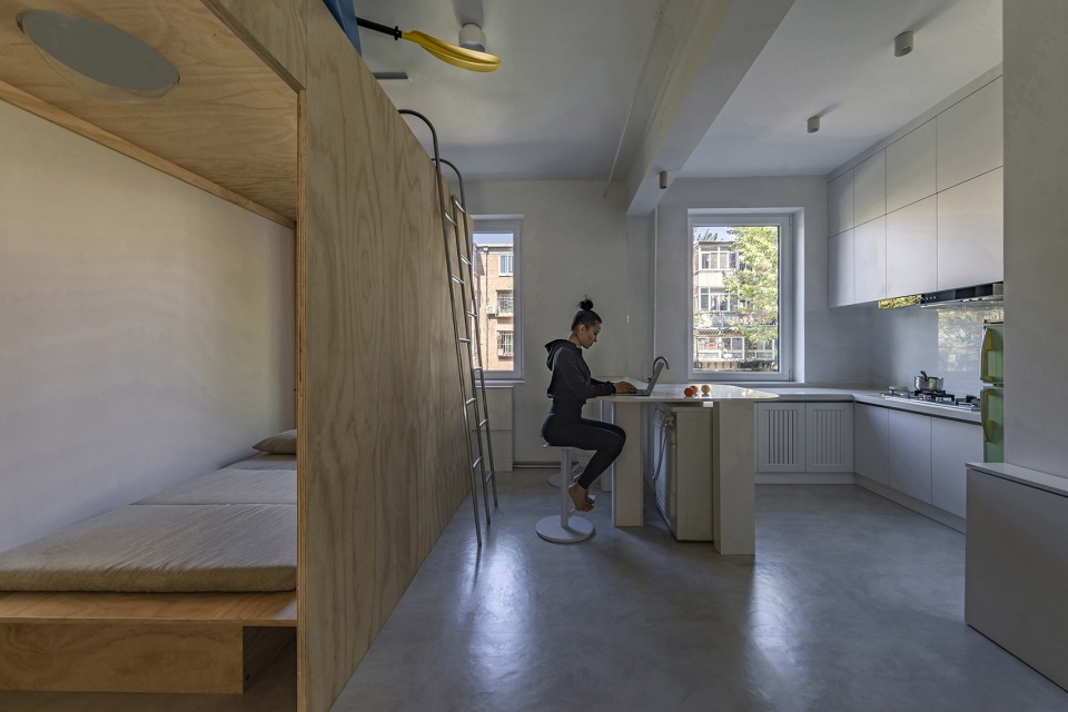 POST WAR APARTMENT T101 China by ROOI Design and Research