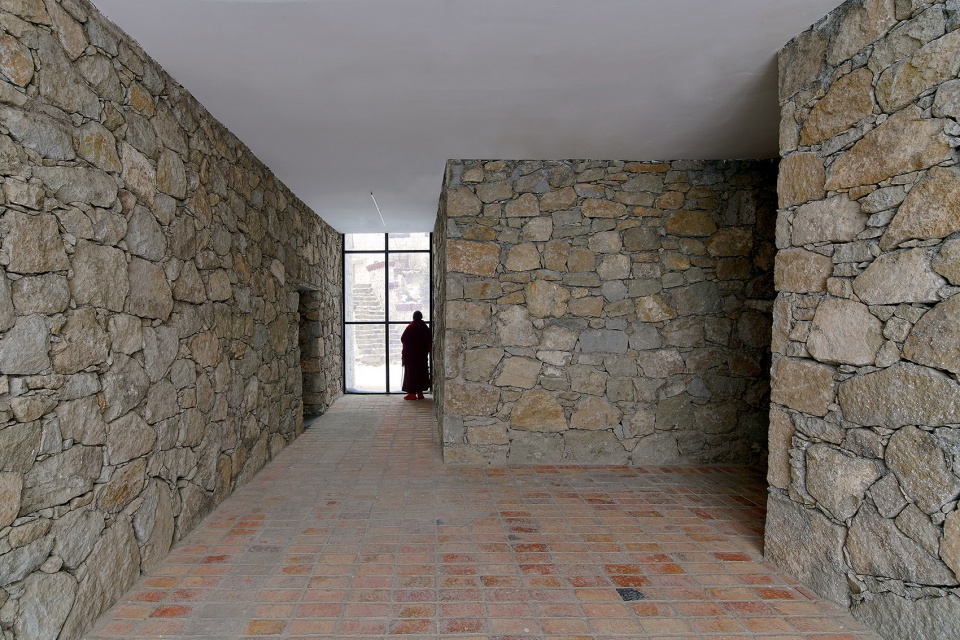 expansion of tsenpo museum jizha township of nangqian county china by ji architects