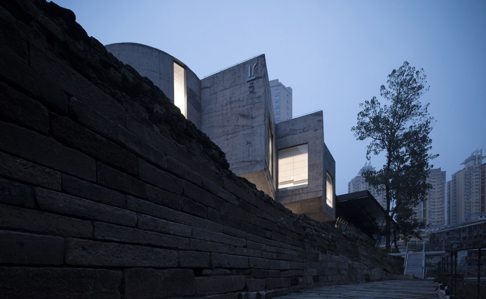Zhijian Bookstore White China by SMY Space Interior Design Studio