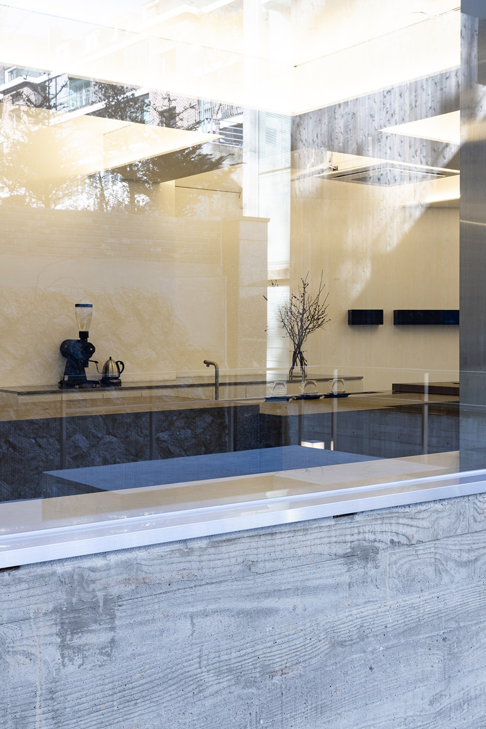 Acoffee Seoul by CREATIVE STUDIO UNRAVEL