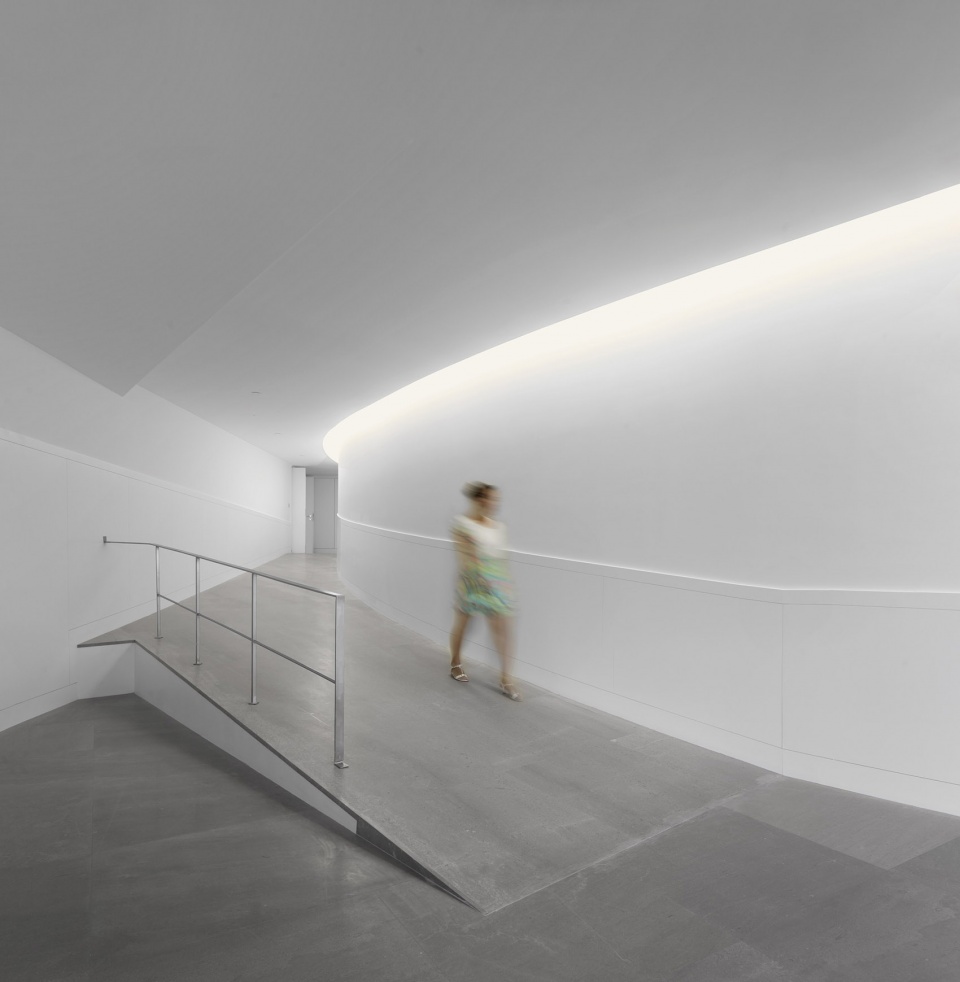 the building on the water by alvaro siza carlos castanheira