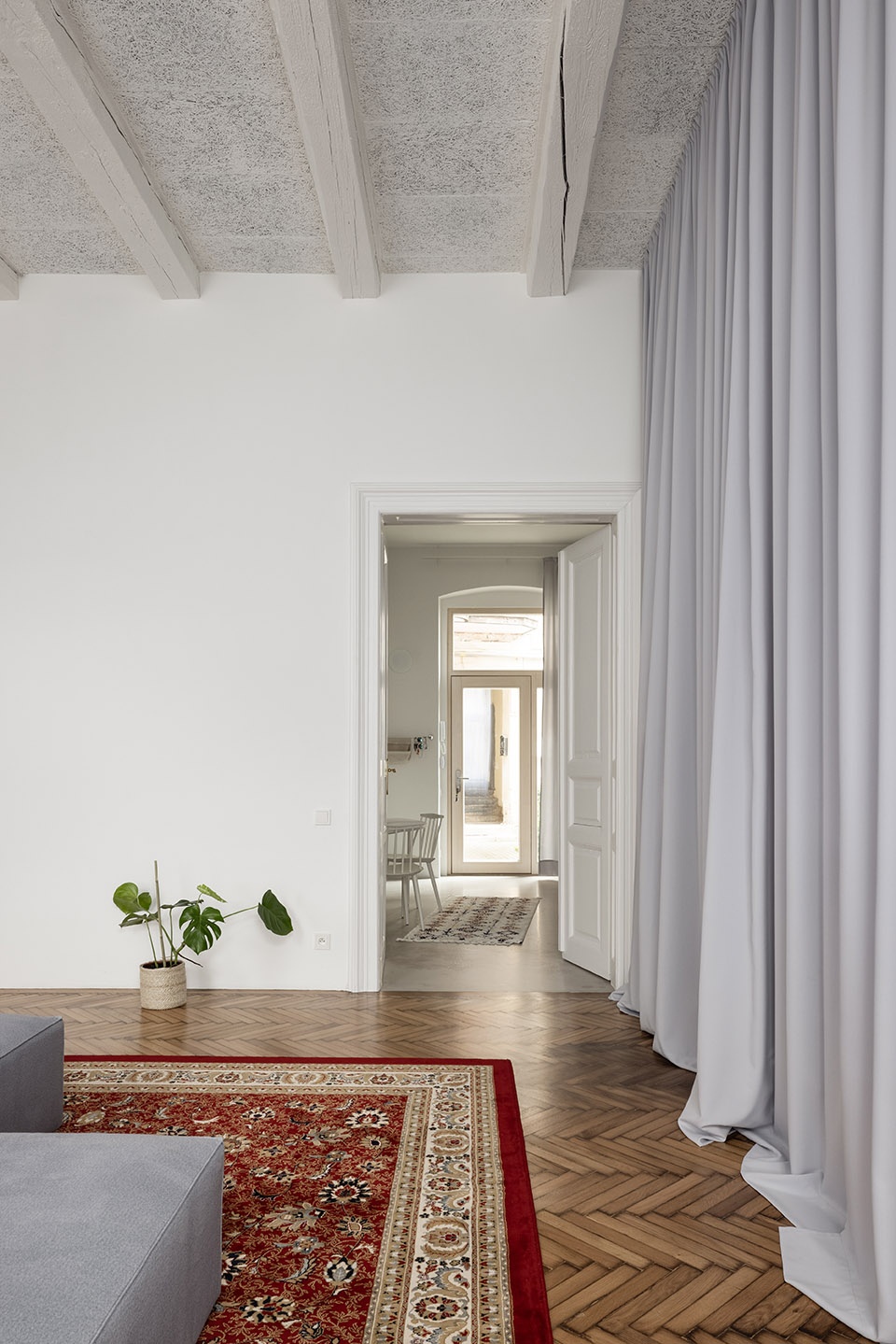 1903 apartment by kilohonc