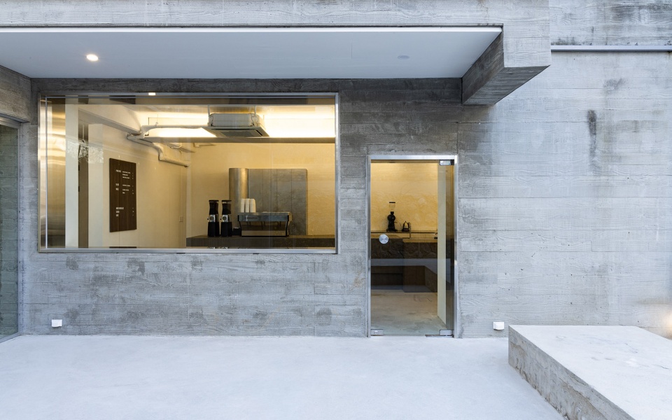 Acoffee Seoul by CREATIVE STUDIO UNRAVEL