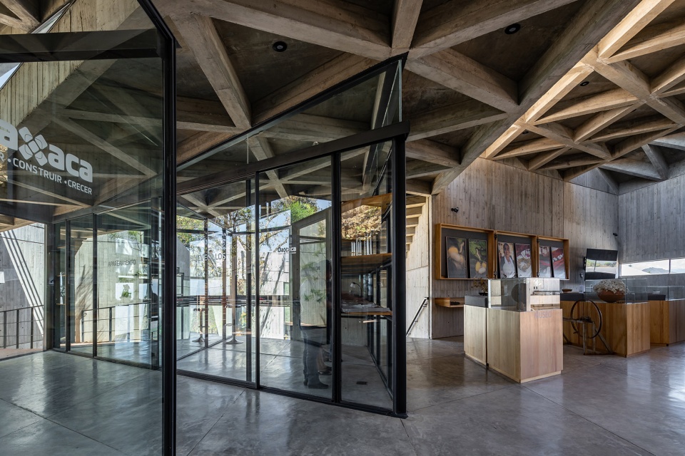 Silk Worm Sanctuary by LAMZ Arquitectura