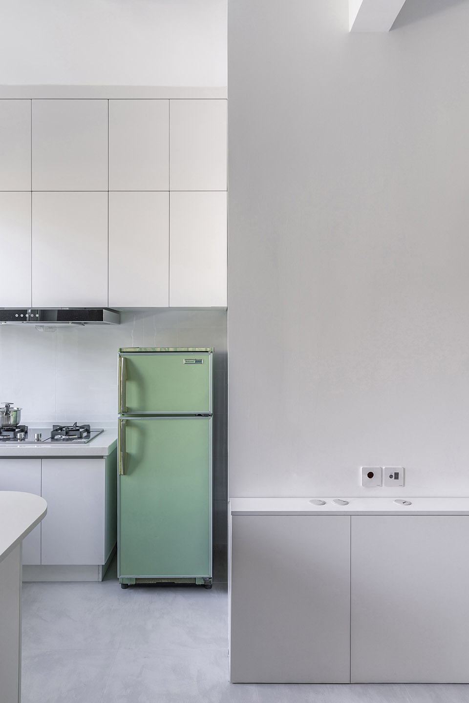 POST WAR APARTMENT T101 China by ROOI Design and Research