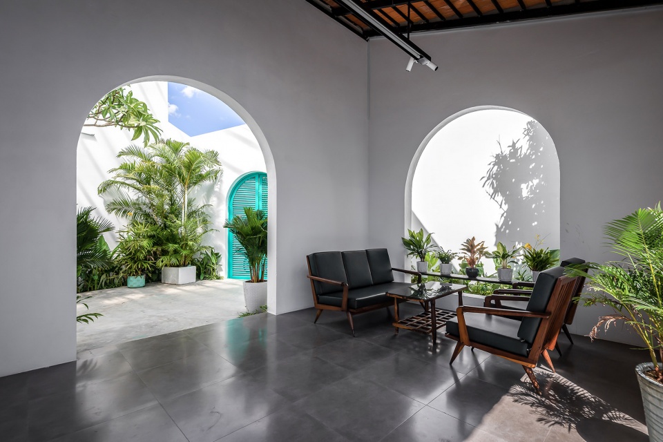 Phu Yen House by Story Architecture