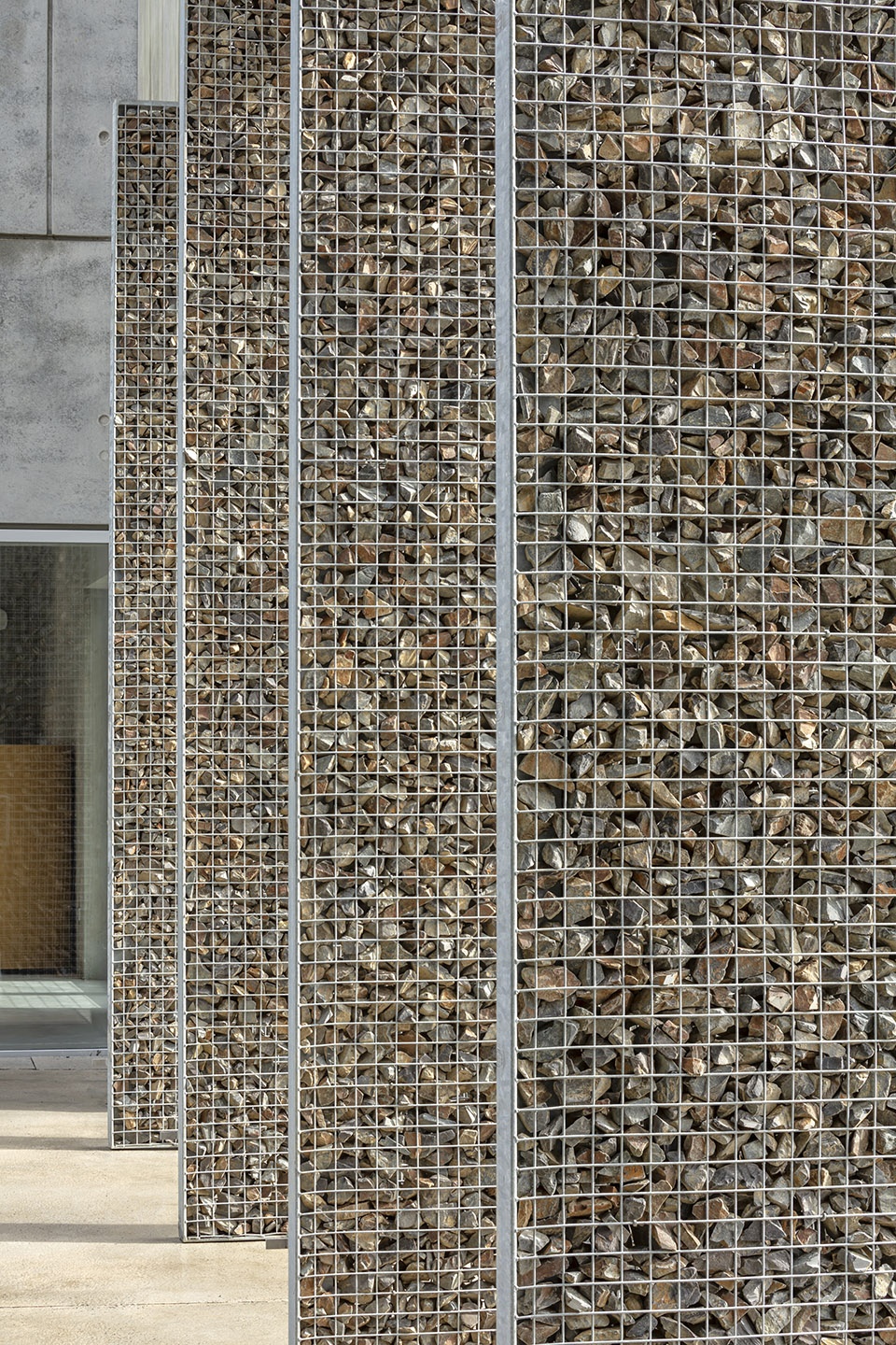 fort agglo 21 technology park by randja farid azib architects