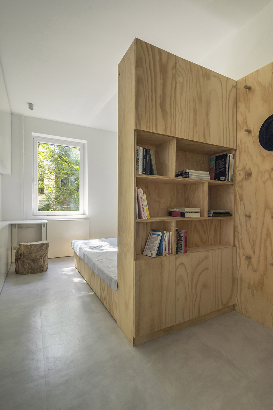 POST WAR APARTMENT T101 China by ROOI Design and Research