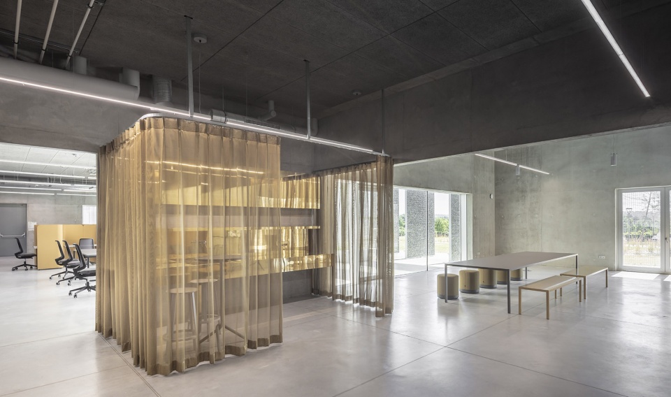 fort agglo 21 technology park by randja farid azib architects