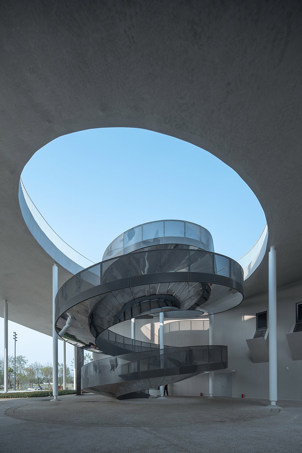 化羽成蝶:第十届中国花卉博览会世纪馆,上海 / 华建集团华东建筑设计