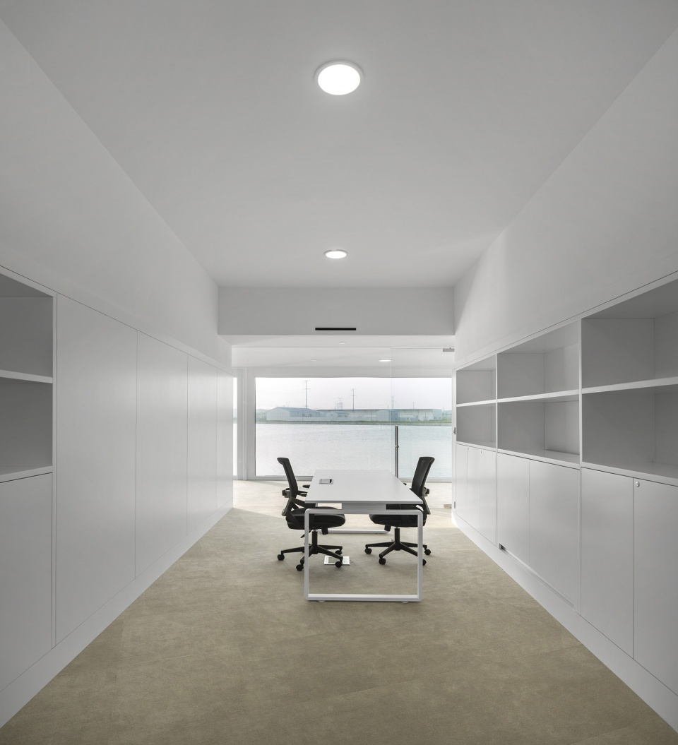 the building on the water by alvaro siza carlos castanheira