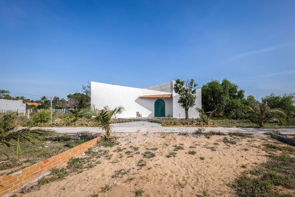Phu Yen House by Story Architecture